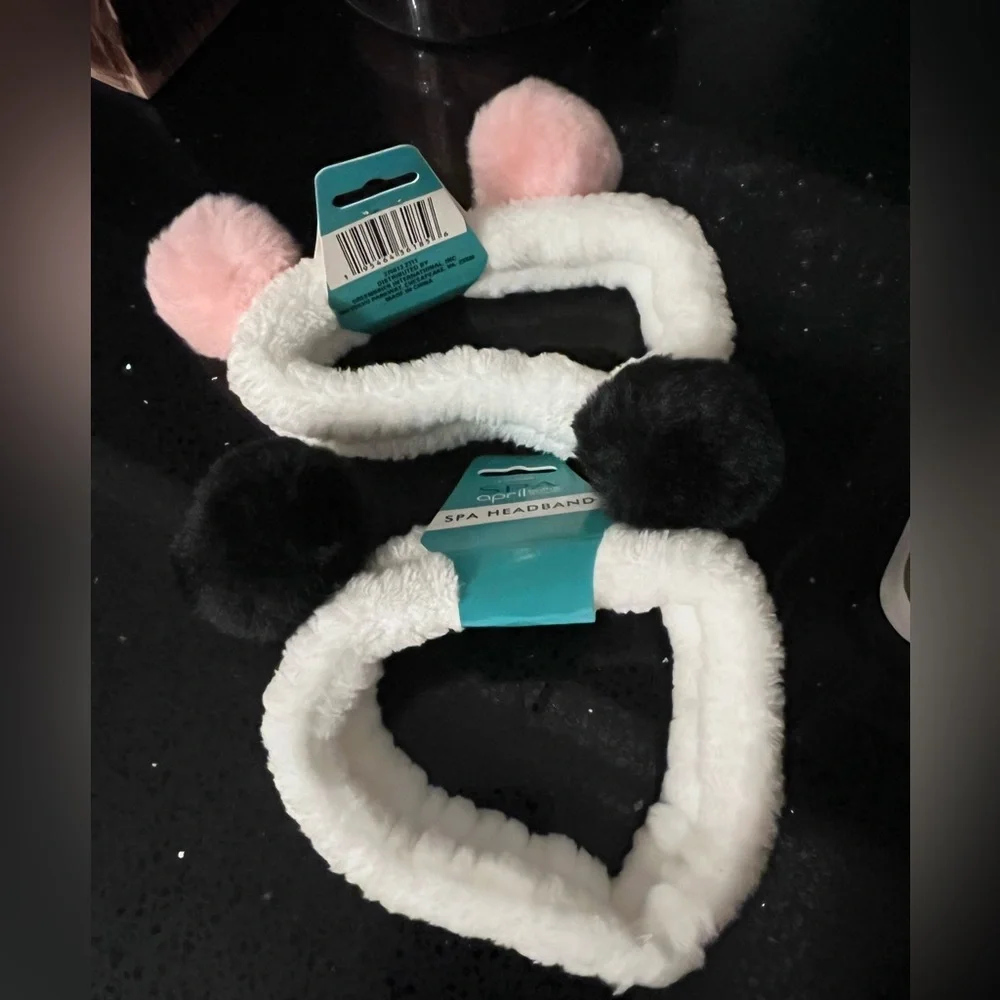 Adorable spa‎ headbands NEW X 2